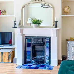 Holiday home The Groves - Quaint Victorian - Free Parking, York