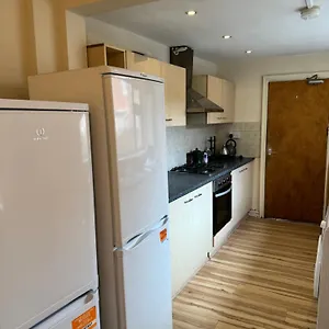 https://transformative-housing-birrell-road.hotelsin-nottingham.com